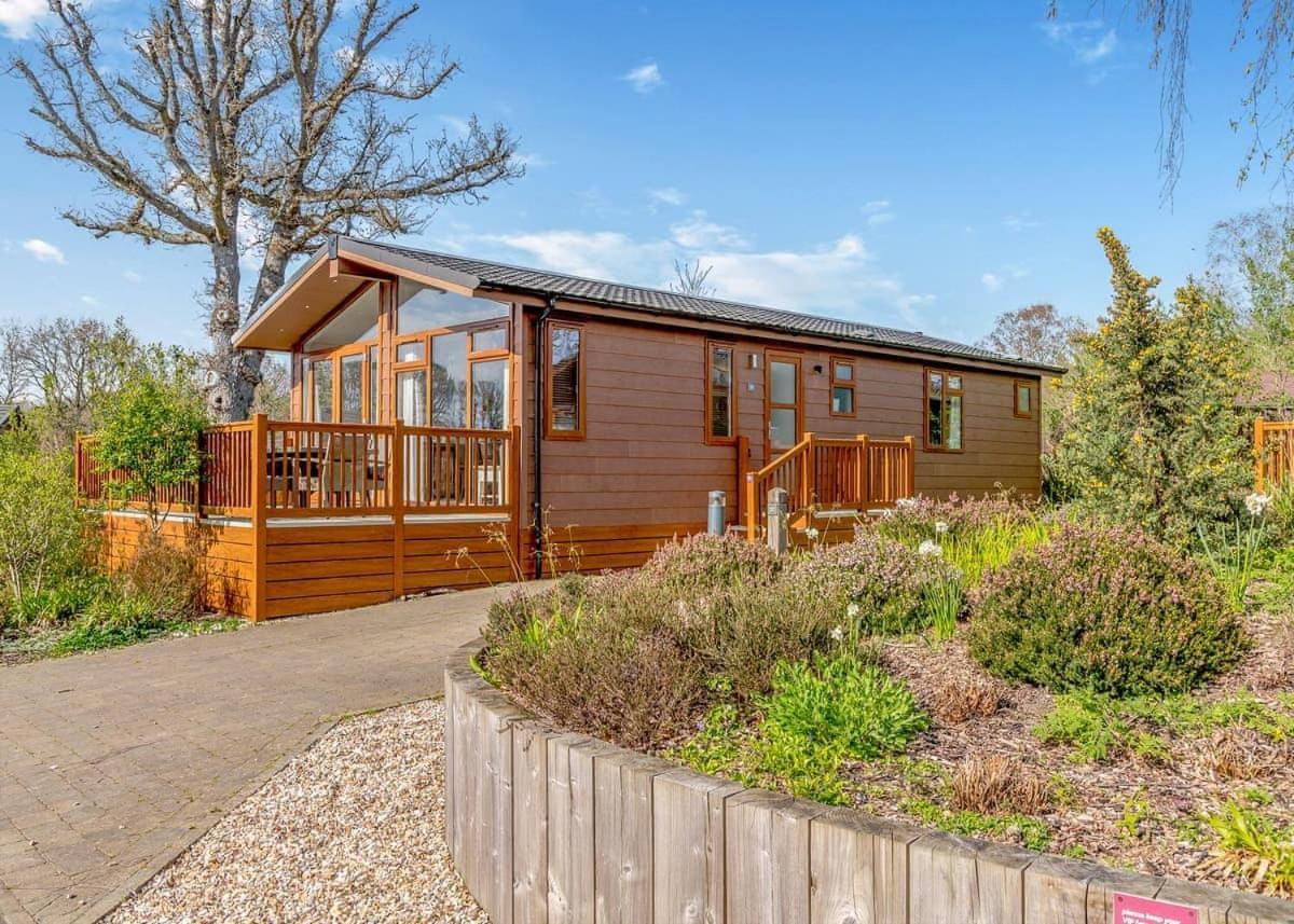 Wareham Forest Lodge Retreat Lytchett Minster Εξωτερικό φωτογραφία